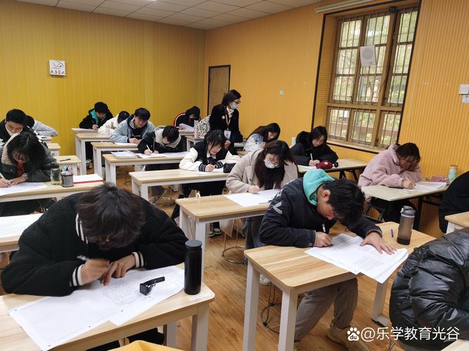 石家庄信工北校区艺考