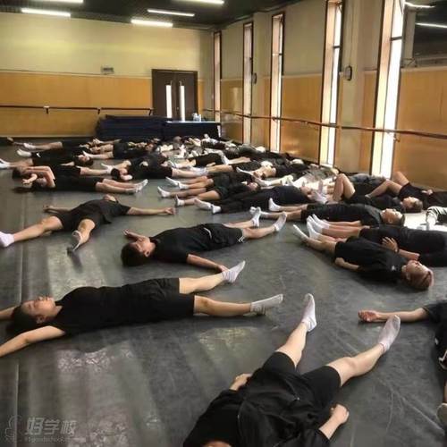 上海表演培训班非艺考