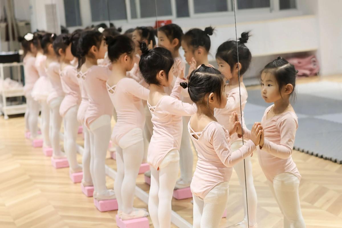 广东佛山幼儿舞蹈学校