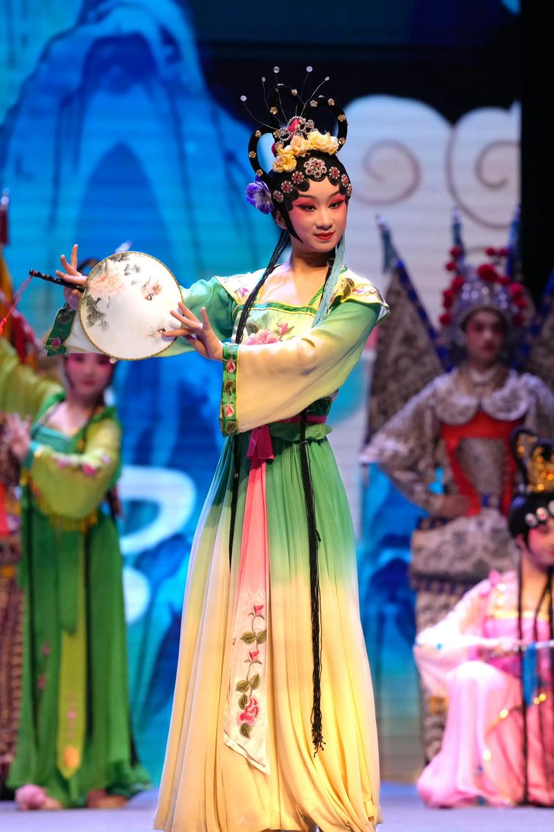 四川艺考表演考试评委