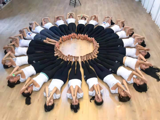 成都瑜伽舞蹈培训学校