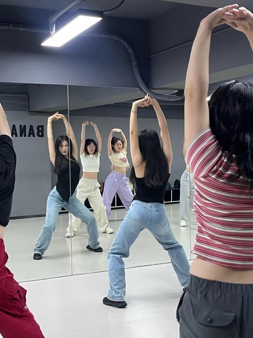 深圳龙岗成人舞蹈培训