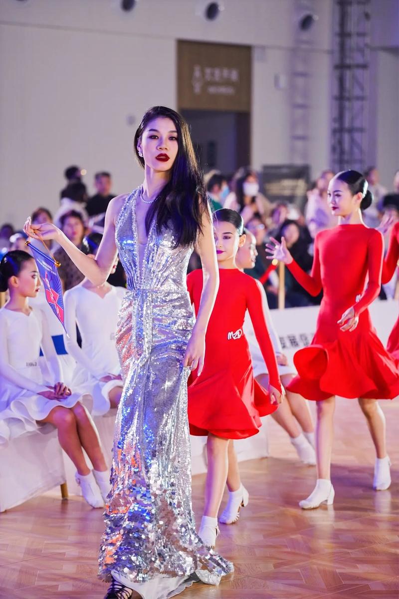 模特服饰舞蹈艺术盛典