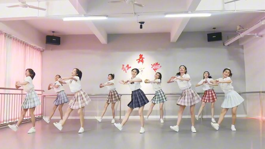 深圳舞蹈教练小城故事