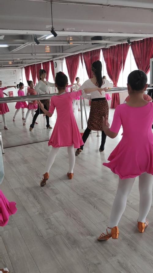 昆明官渡少儿舞蹈培训