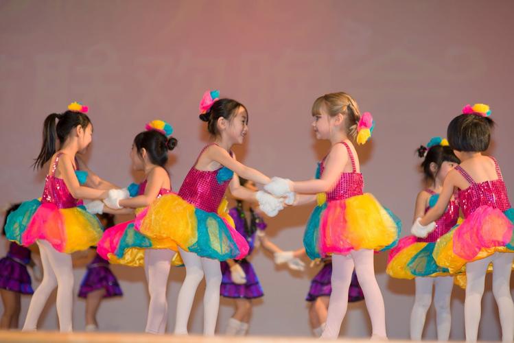 武汉海伦春天附近舞蹈